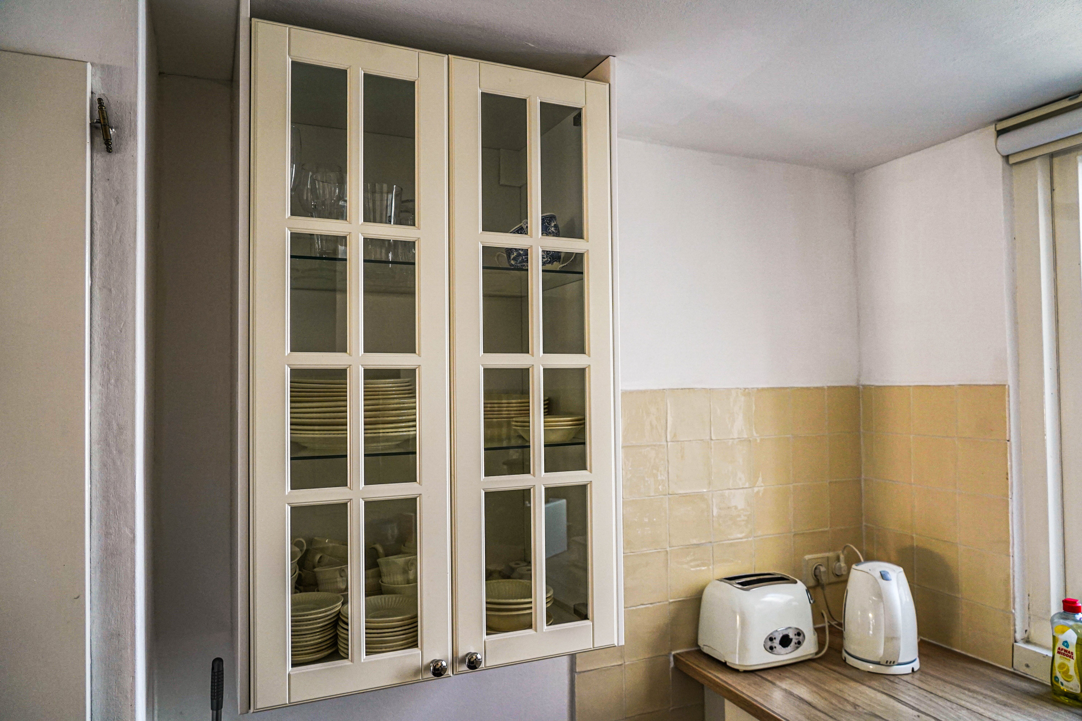 Kitchen Cupboard The Balcony at Prinsen Canal apartment Amsterdam