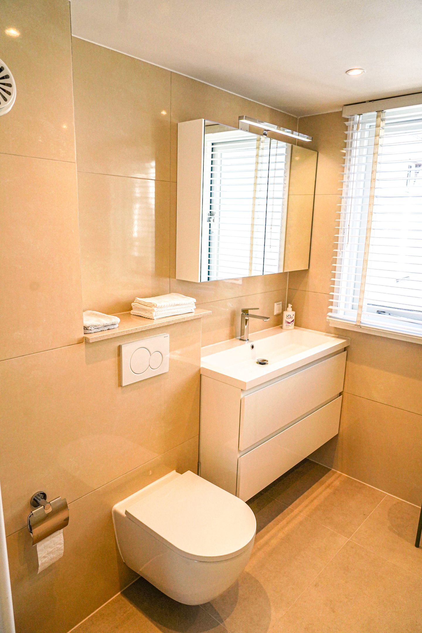 Bathroom The Balcony at Prinsen Canal apartment Amsterdam